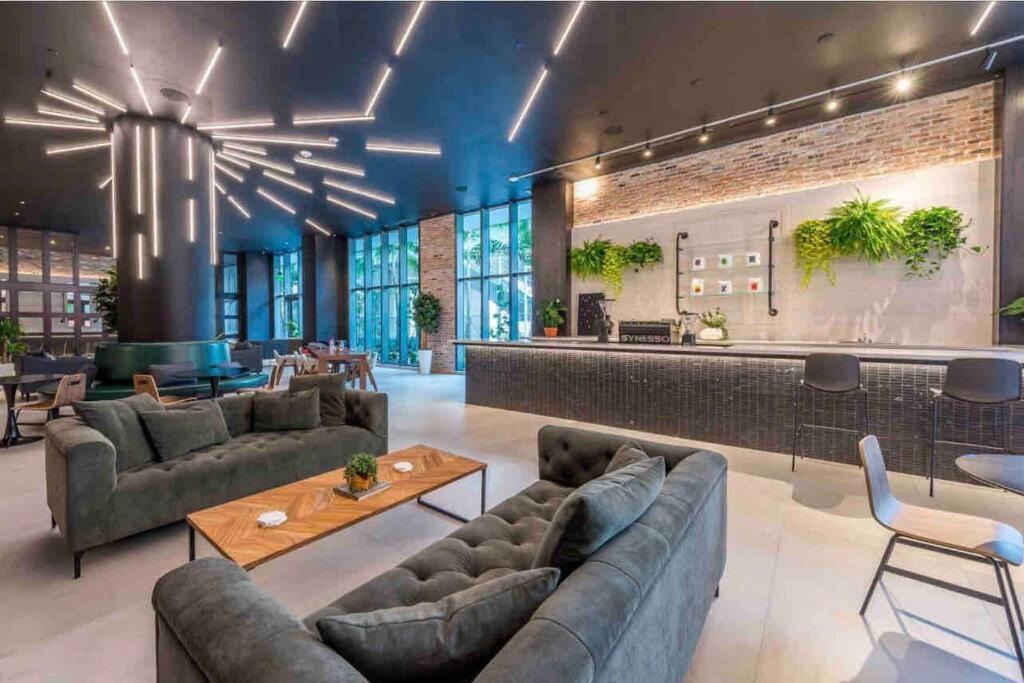 Vibrant Studio Downtown Miami Apartment Bagian luar foto