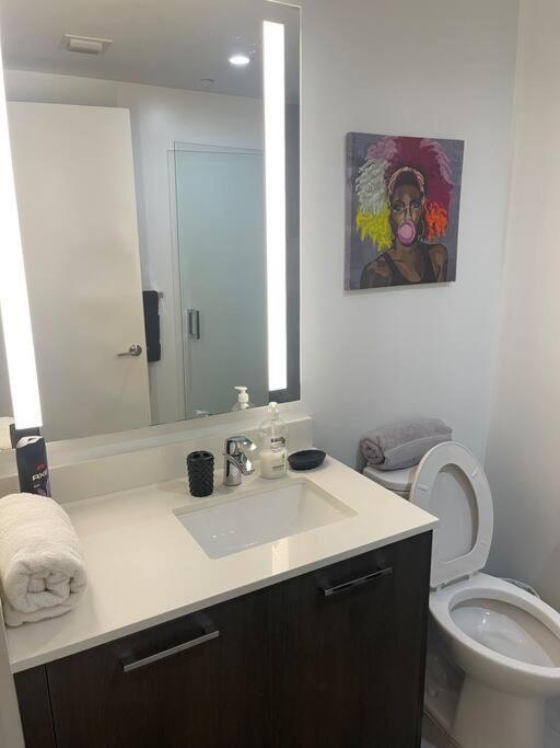 Vibrant Studio Downtown Miami Apartment Bagian luar foto